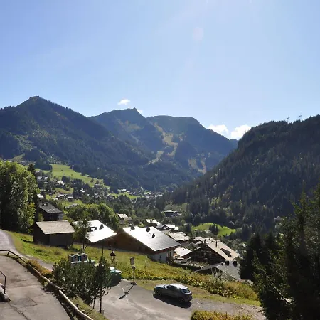 Proche Village Avec Parking - Fr-1-693-52 דירה